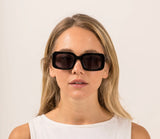 Indi - Black/Smokey Grey