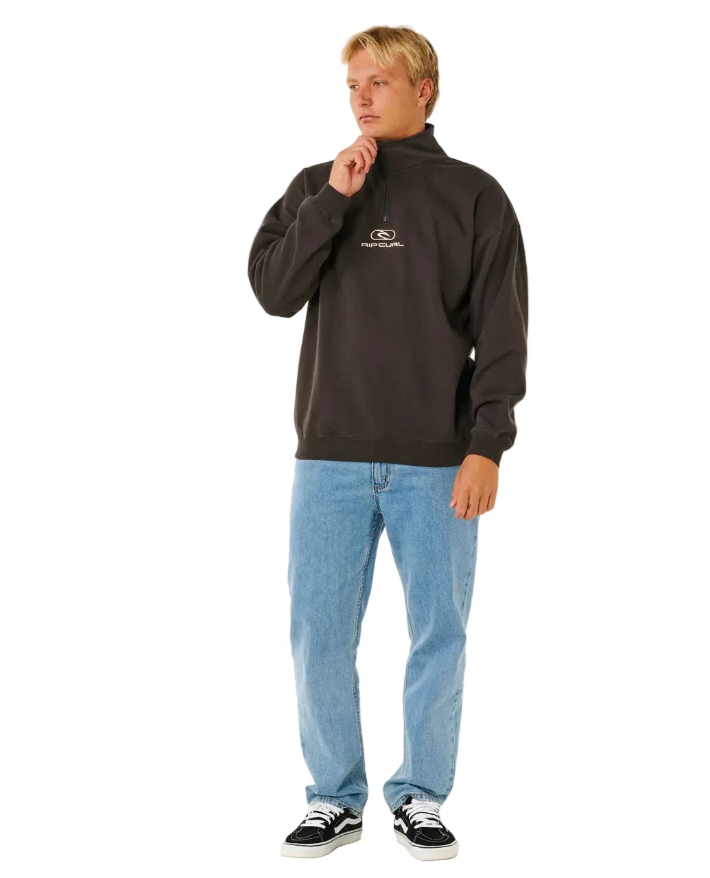 Pill Icon 1/4 Zip Crew