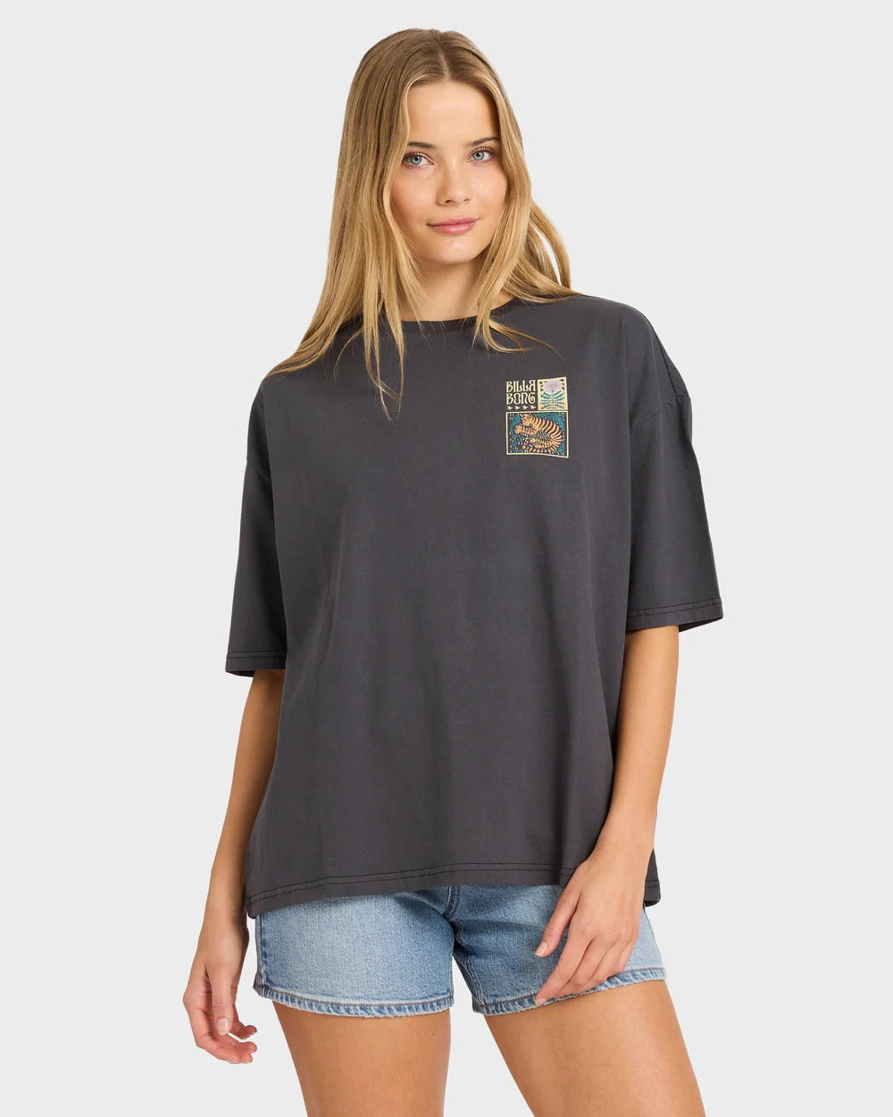 Daydream Away - Tee