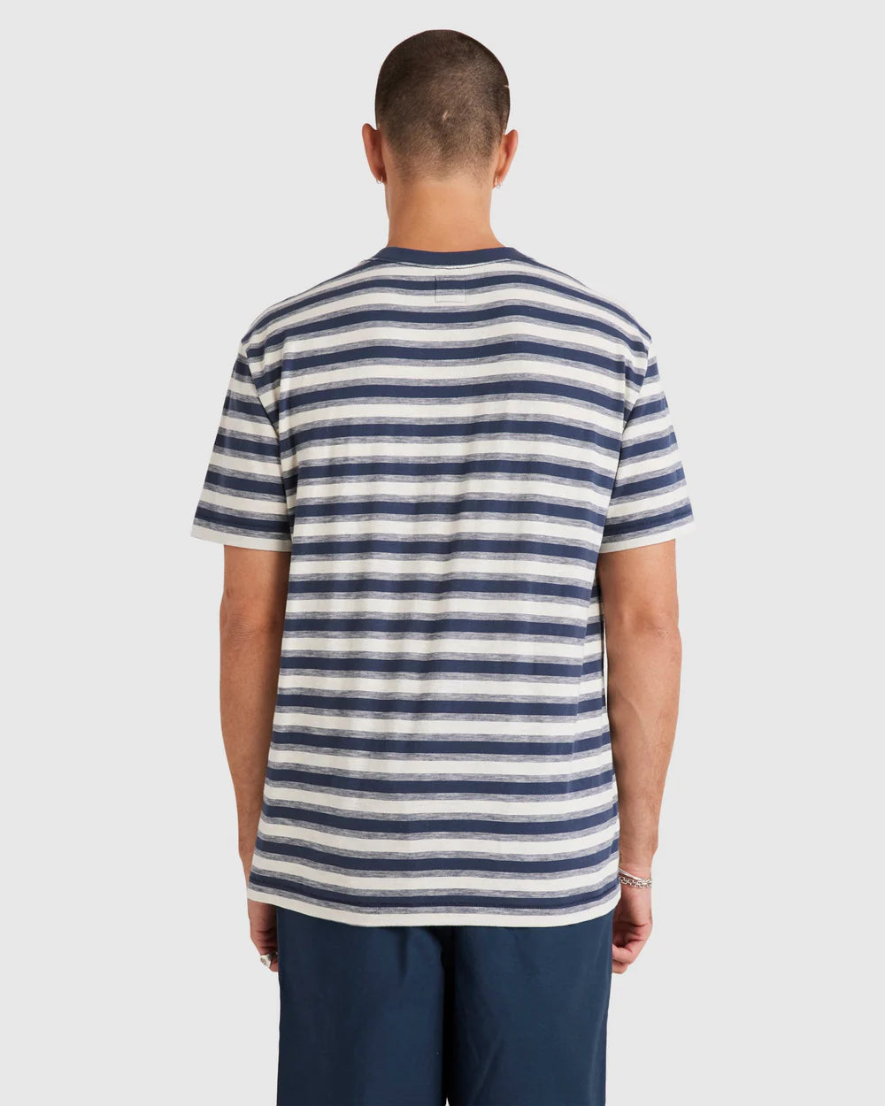 League - Tee