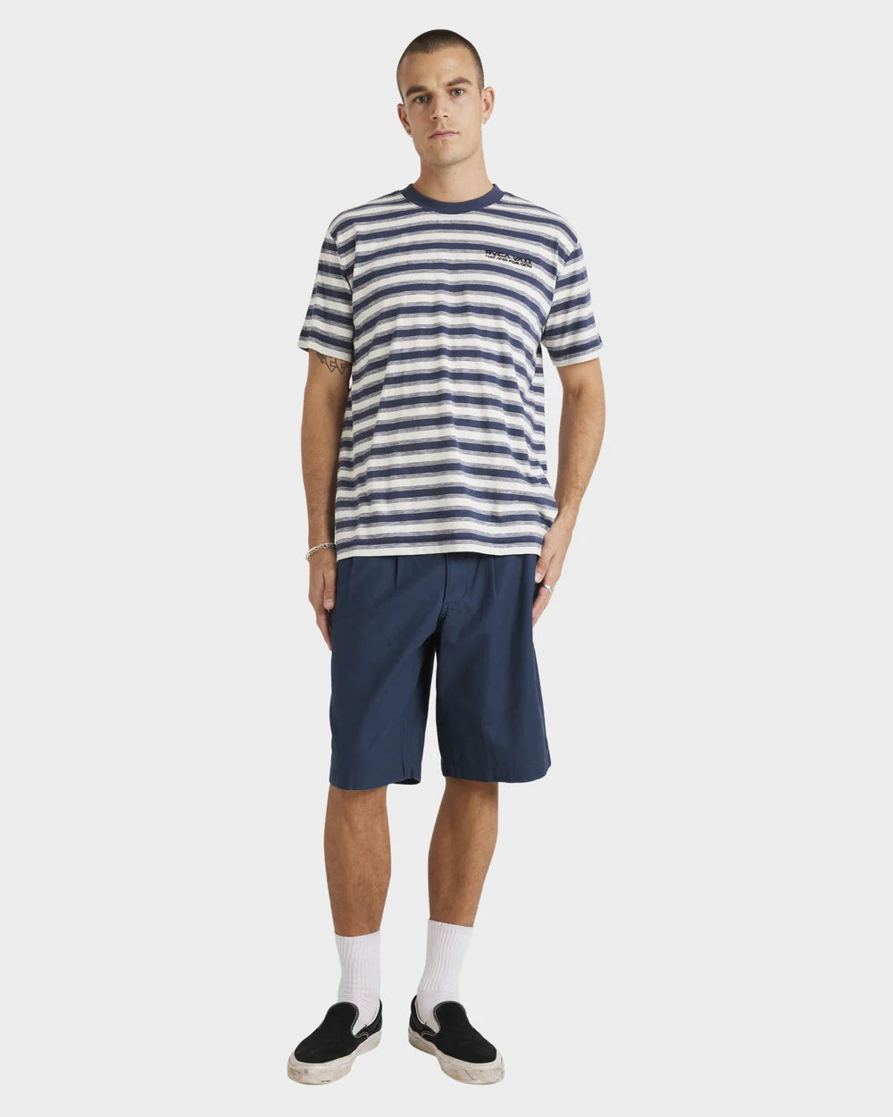 League - Tee