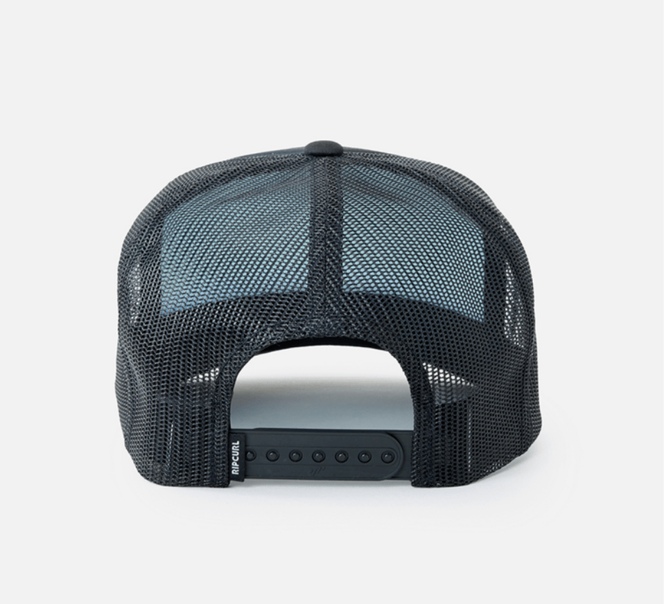 Weekender trucker